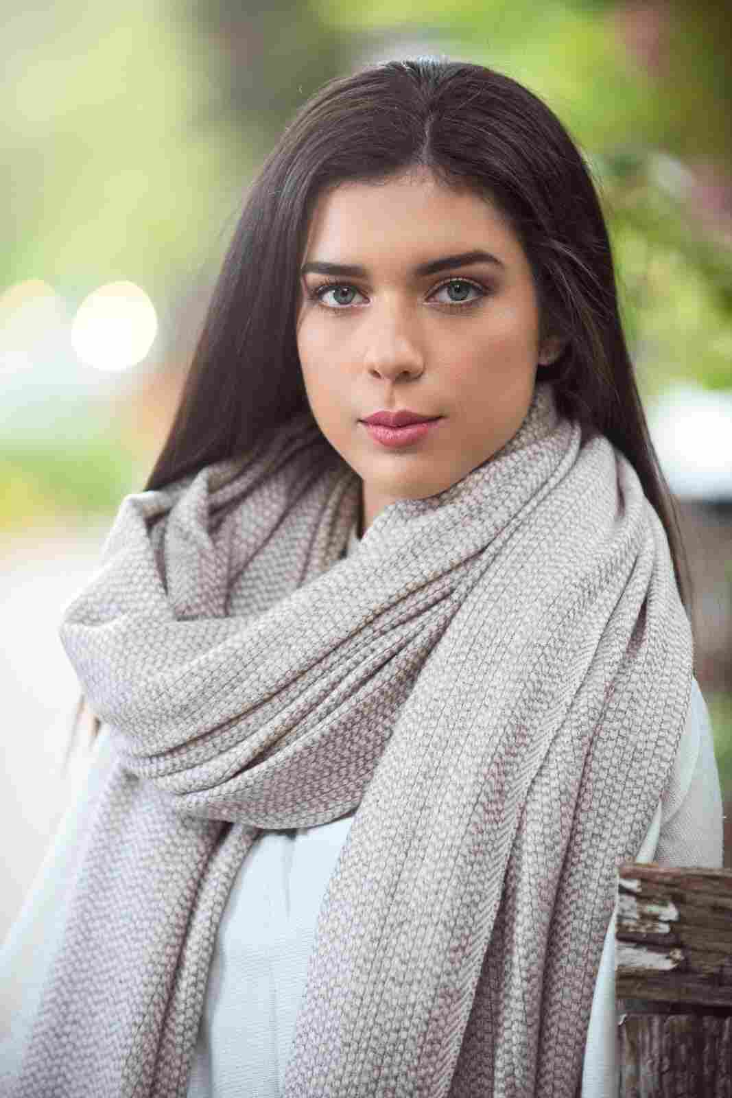 Nine YaksNine Yaks Caramel Patterned Weave Chunky Cashmere Throw same day gift delivery melbourne