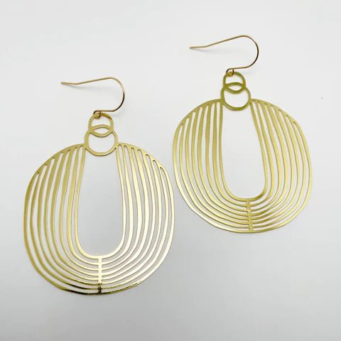 DENZ Basket dangles in gold