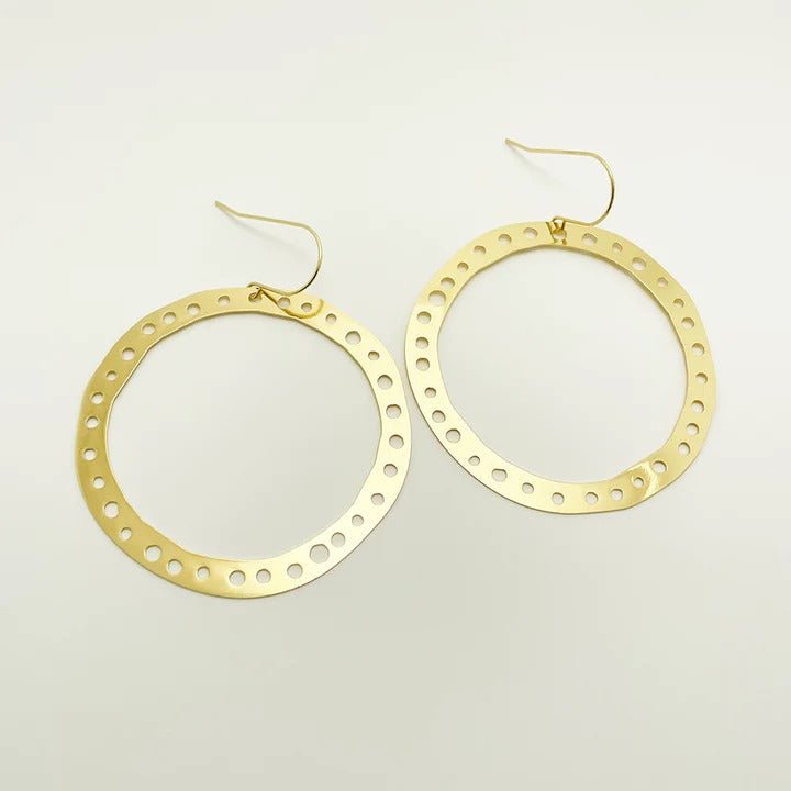 DENZ Dotty Hoop dangles in gold