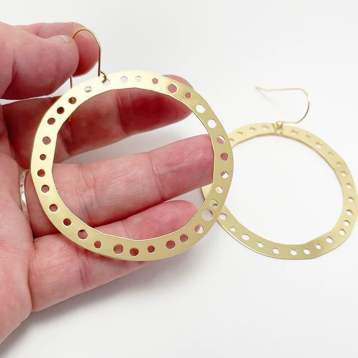 DENZ Dotty Hoop dangles in gold