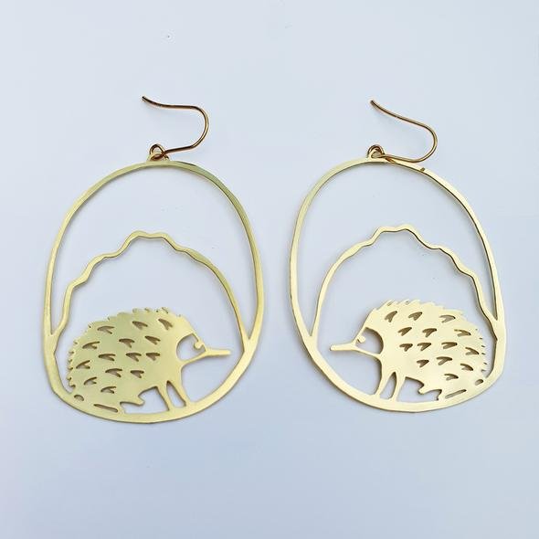 DENZ Echidna dangles in gold