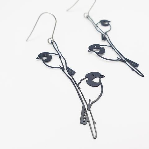 DENZ Finches in black