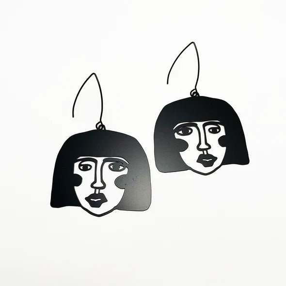 DENZ Jessamy dangles in black