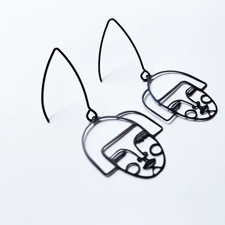 DENZ mini Alice dangles in black