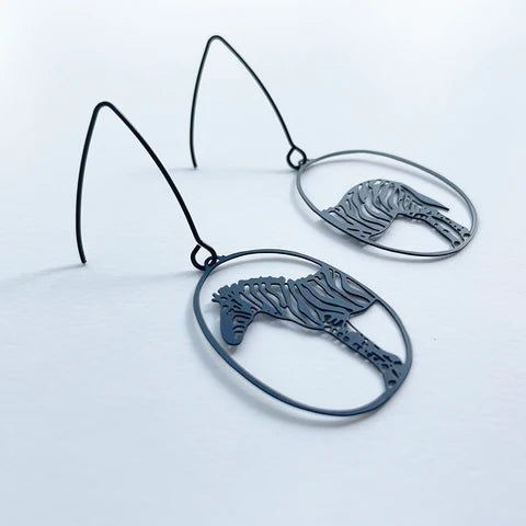 DENZ Mini Zebra dangles in black