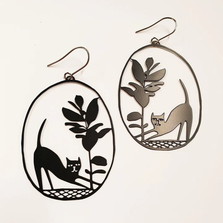 DENZ Pickles cat dangles in black