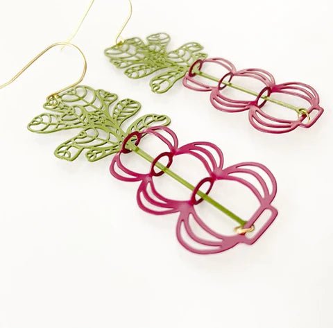 DENZ Vase with fiddle leaf fig - raspberry + avocado painted steel dangles