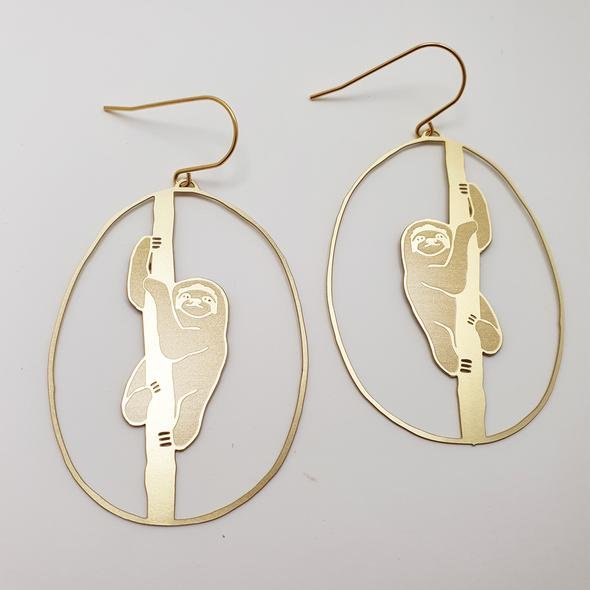 DENZ Sloths in gold earrings