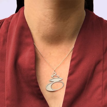 Pebble Pendant Necklace
