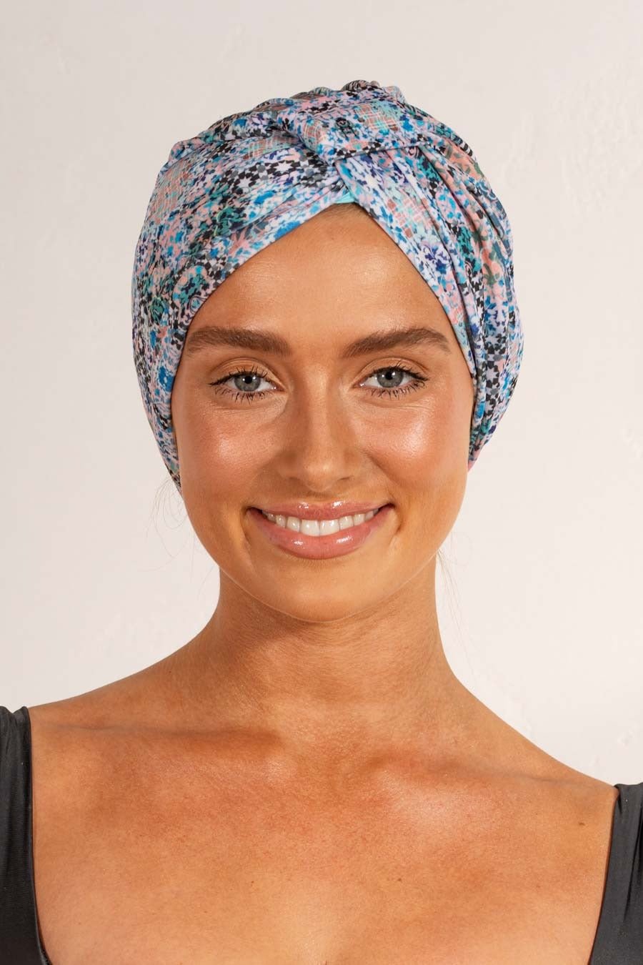 Louvelle AMELIE shower cap in Pastel Geo