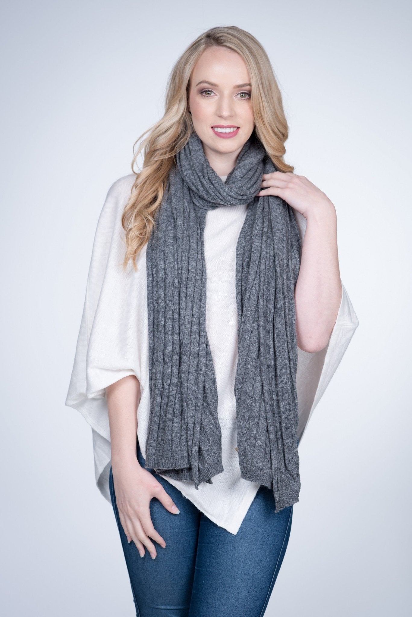 Nine Yaks Cable Knit Natural Cashmere Shawl Accessories
