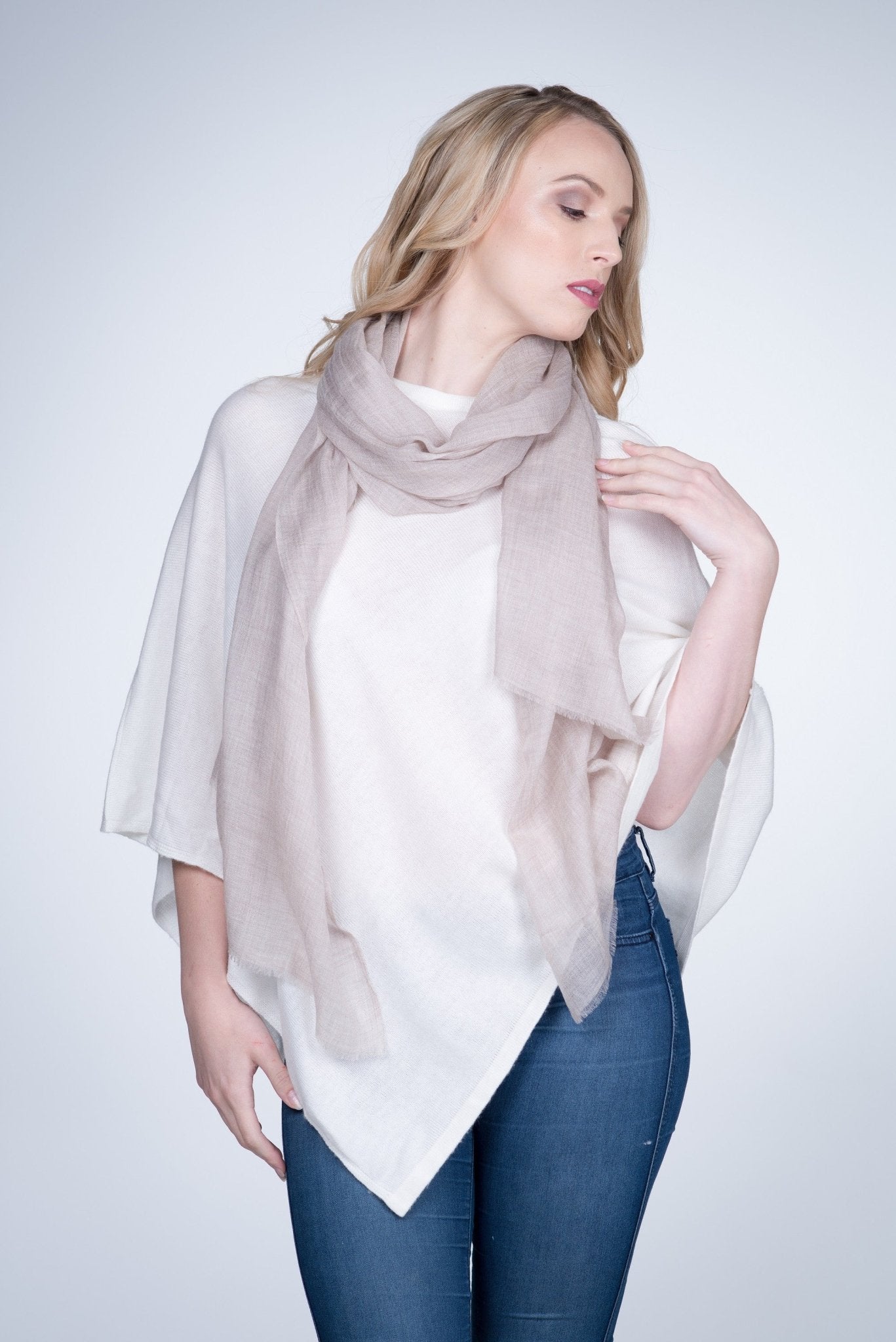 Nine Yaks Fine Cashmere Stole