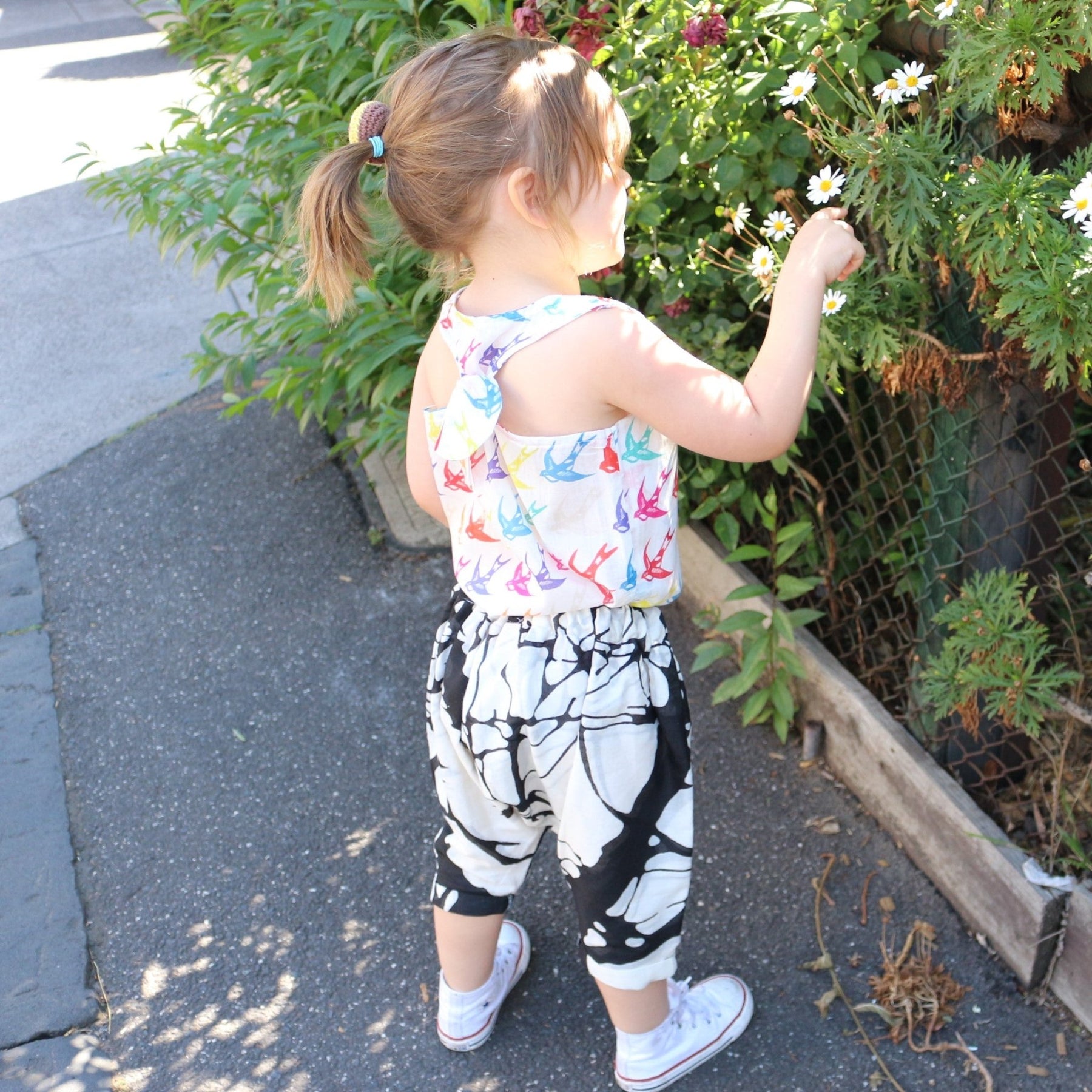 Nine Yaks unisex 3/4 fisherman pants for kids