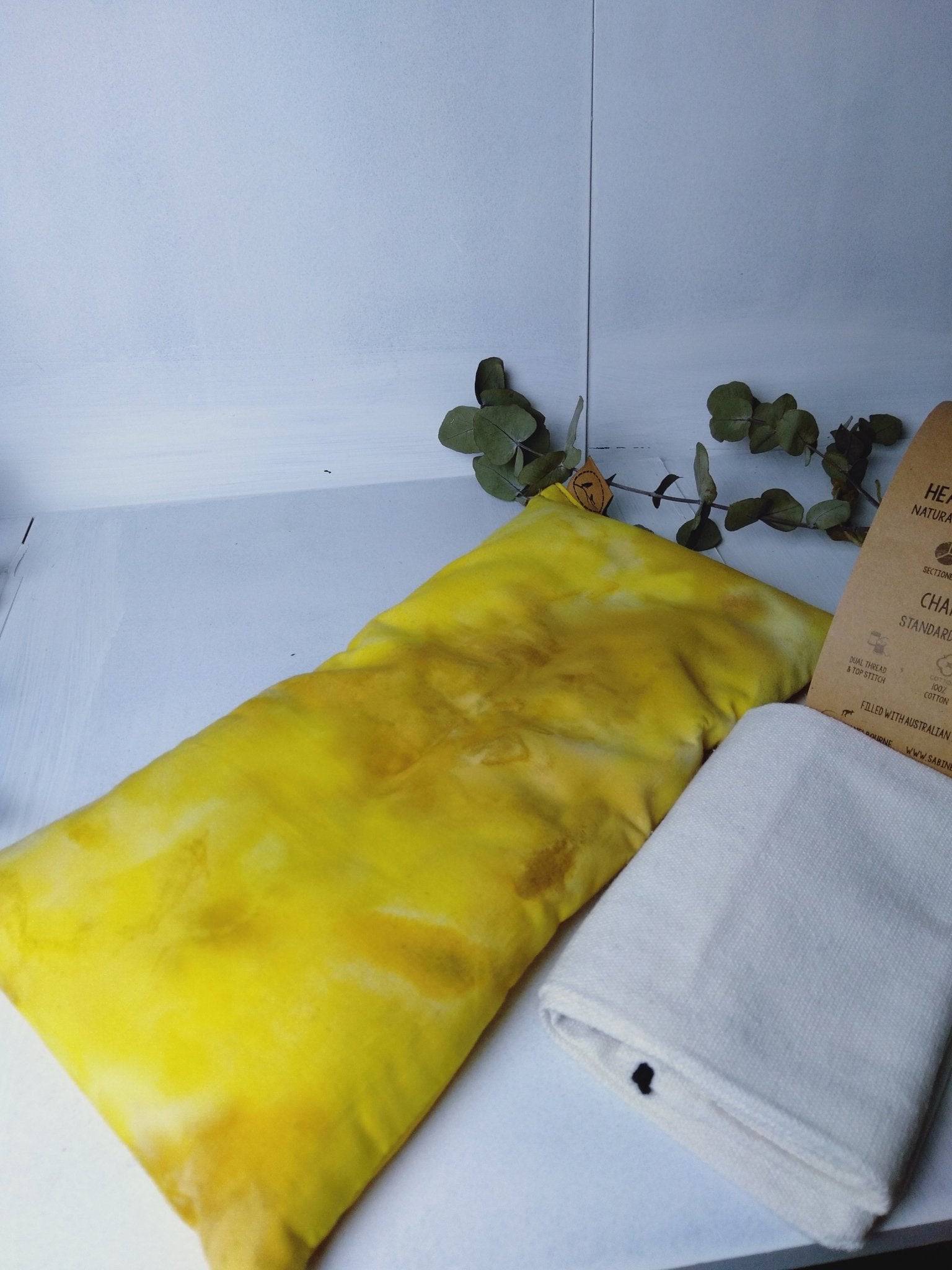 Sabine & Sparrow Namaskar Yellow Heat Pack
