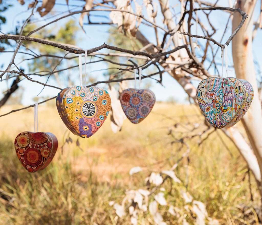Alperstein Designs - 4 Pack Heart Shaped Tins
