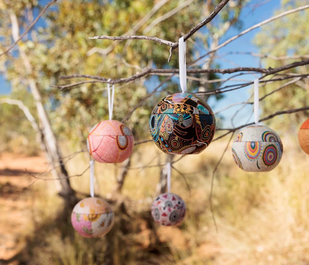 Alperstein Designs - Justin Butler Christmas Bauble Tin
