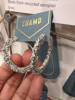 Champ Co Super Light hoop Earrings