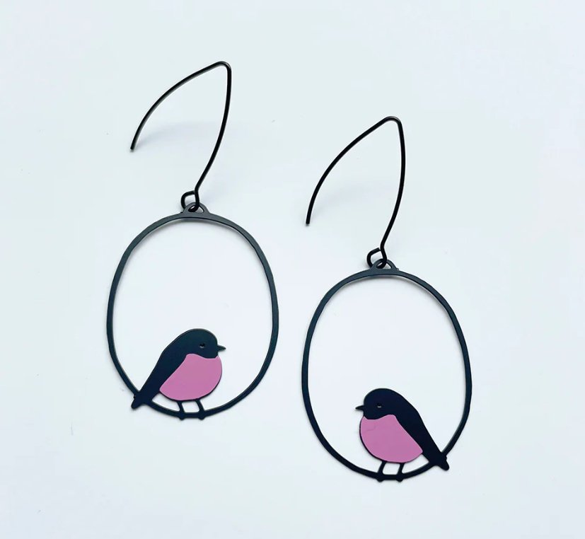 DENZ Midi Robin Earrings in Pink and Black 