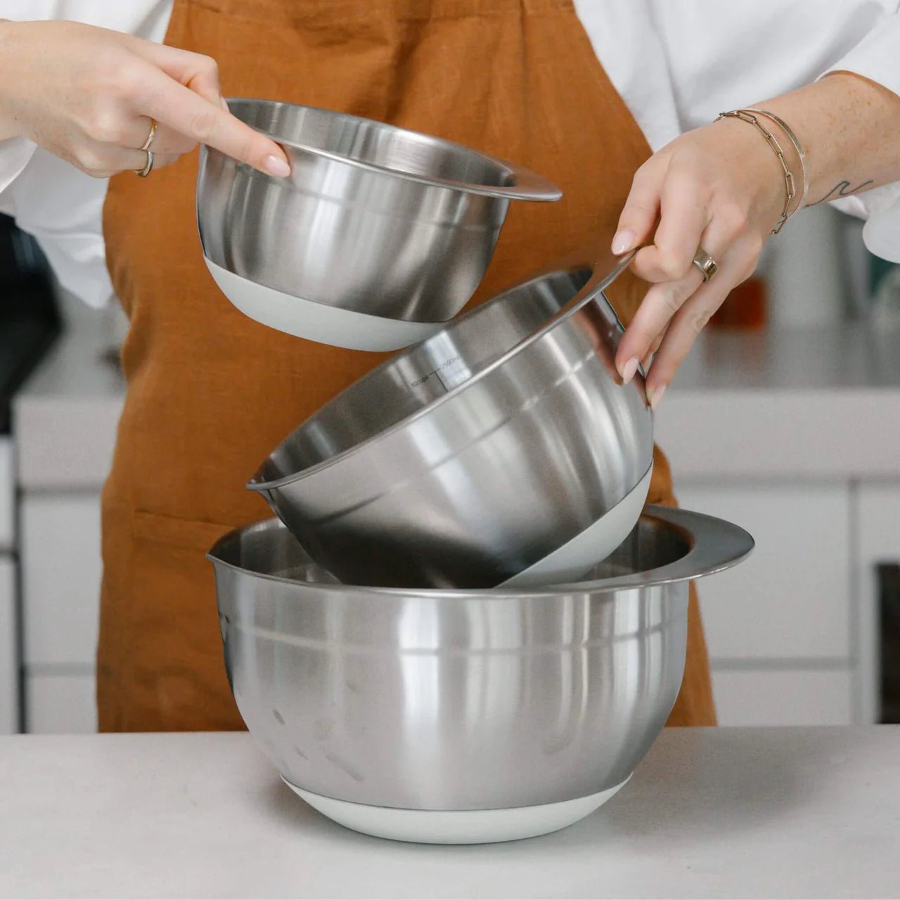 Seed and Sprout CoSeed & Sprout Stainless Steel Easy Pour Mixing Bowl Set same day gift delivery melbourne