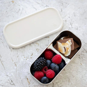 Seed & Sprout CrunchBox™ Split Snackpot filled with berries and coconut chocolate.