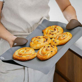 Seed & SproutSilicone Oven Mitt Set same day gift delivery melbourne