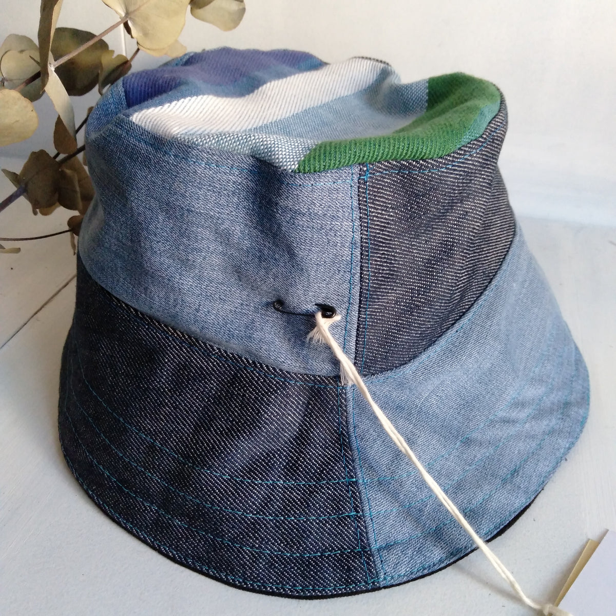 Bucket reversible hat - Art 2 - Pookipoiga