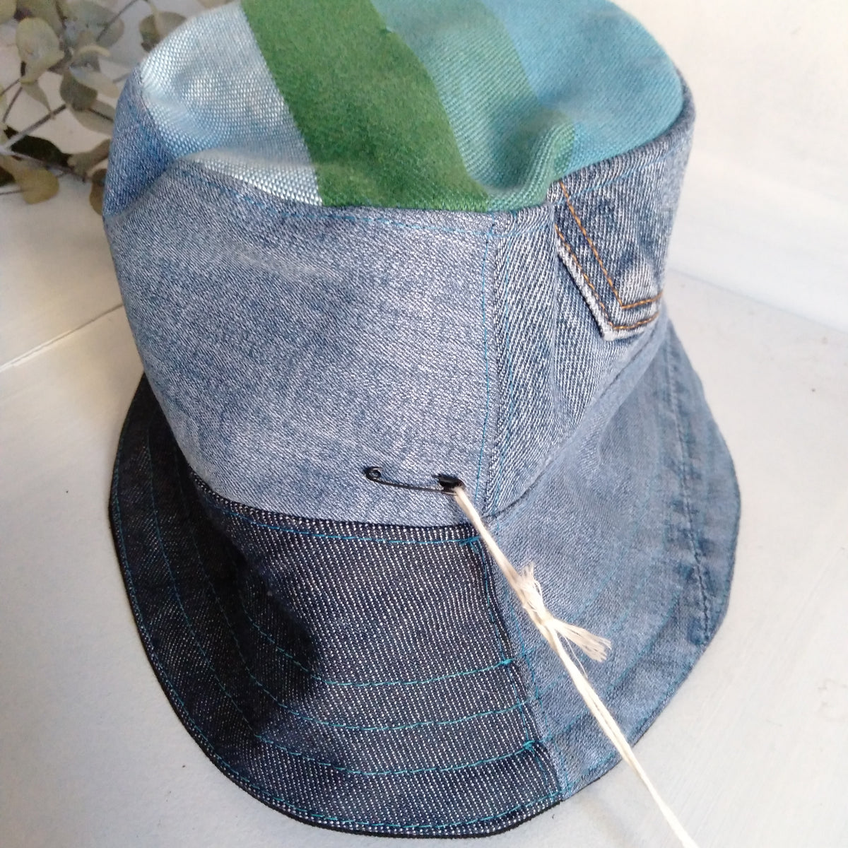 Bucket reversible hat - Art 3 - Pookipoiga