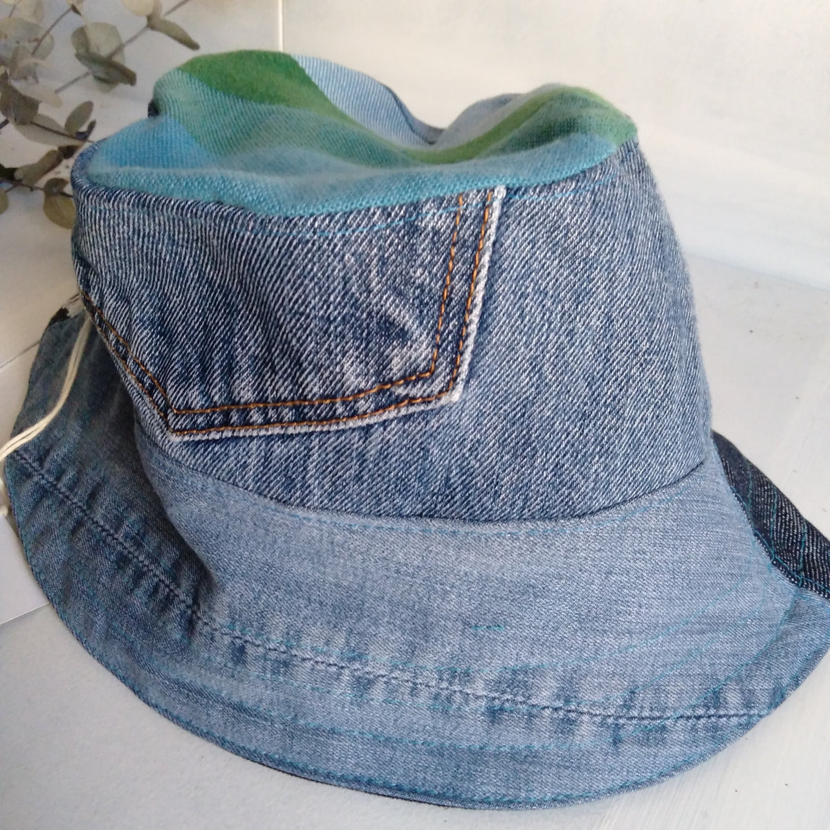 Bucket reversible hat - Art 3 - Pookipoiga
