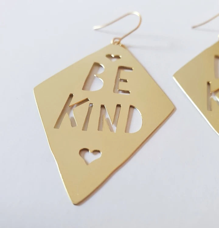 Be Kind dangles in Gold - Pookipoiga