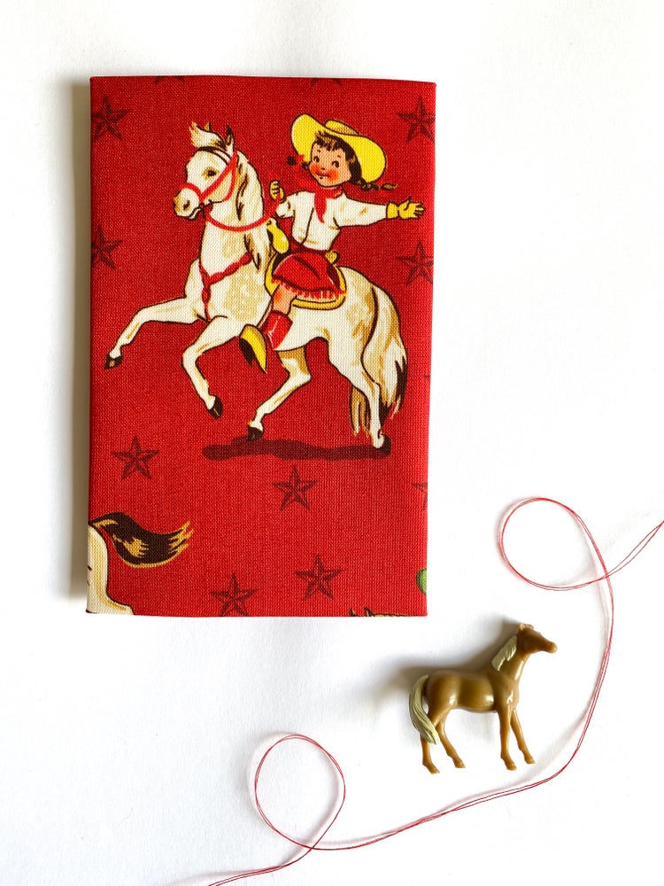 COWGIRL HANKY - Pookipoiga