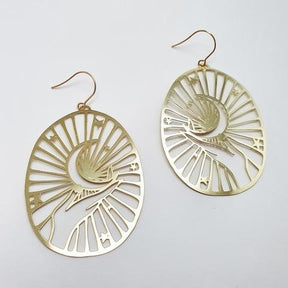DENZ Crescent moon hand in gold
