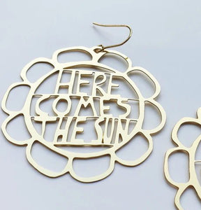 DENZ Here Comes The Sun dangles in Gold