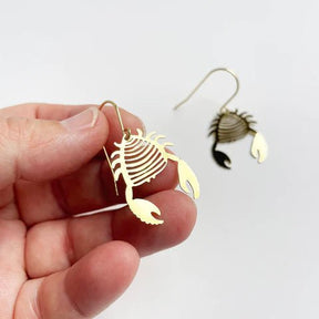 DENZ Mini Crab dangles in gold