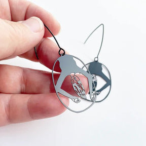 DENZ Mini Peggy dangles in black