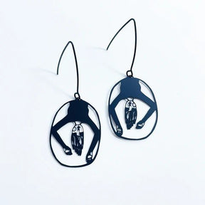 DENZ Mini Peggy dangles in black