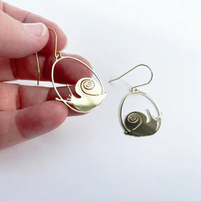 DENZ Mini Snail dangles in gold