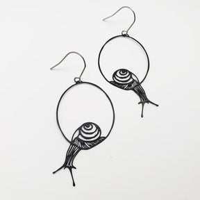DENZ Snails in black