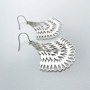 DENZ Essence dangles in silver, angled view