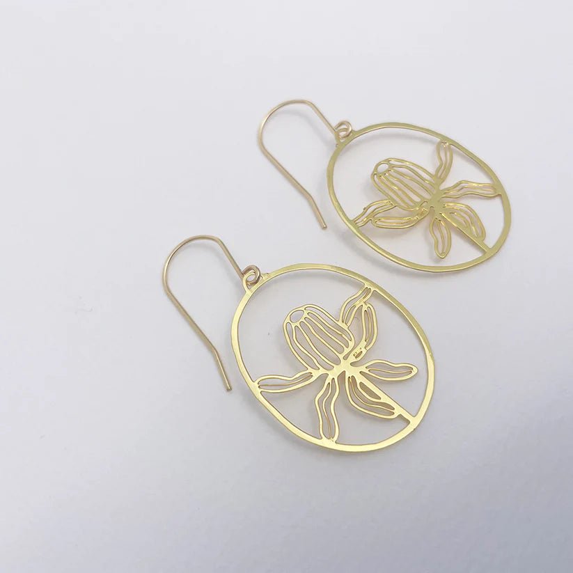 DENZ Mini Banksia in Gold earrings, angled view