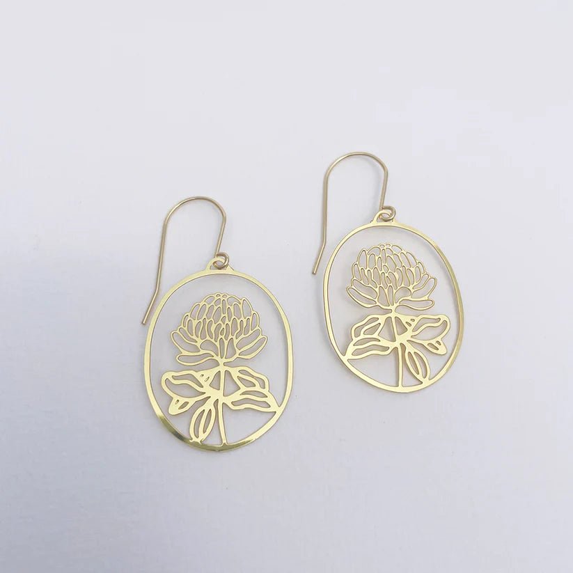 DENZ Mini Waratahs in Gold earrings