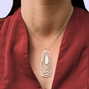 Eddy Pendant Necklace