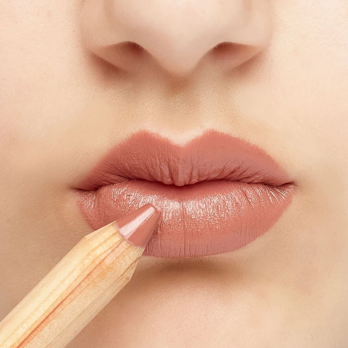 Lipstick Crayon Caramel Kiss