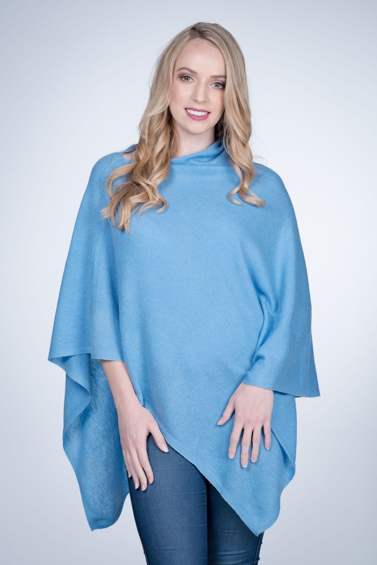 Nine Yaks Cashmere Poncho Poncho